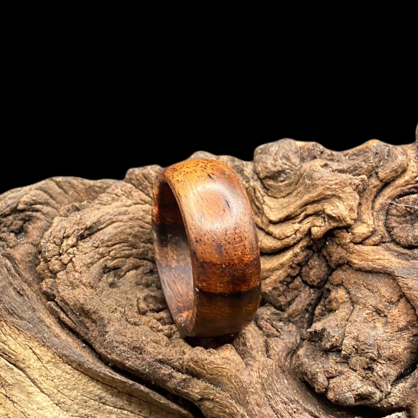 Ring aus Palisander No6 Wurzelschmiede